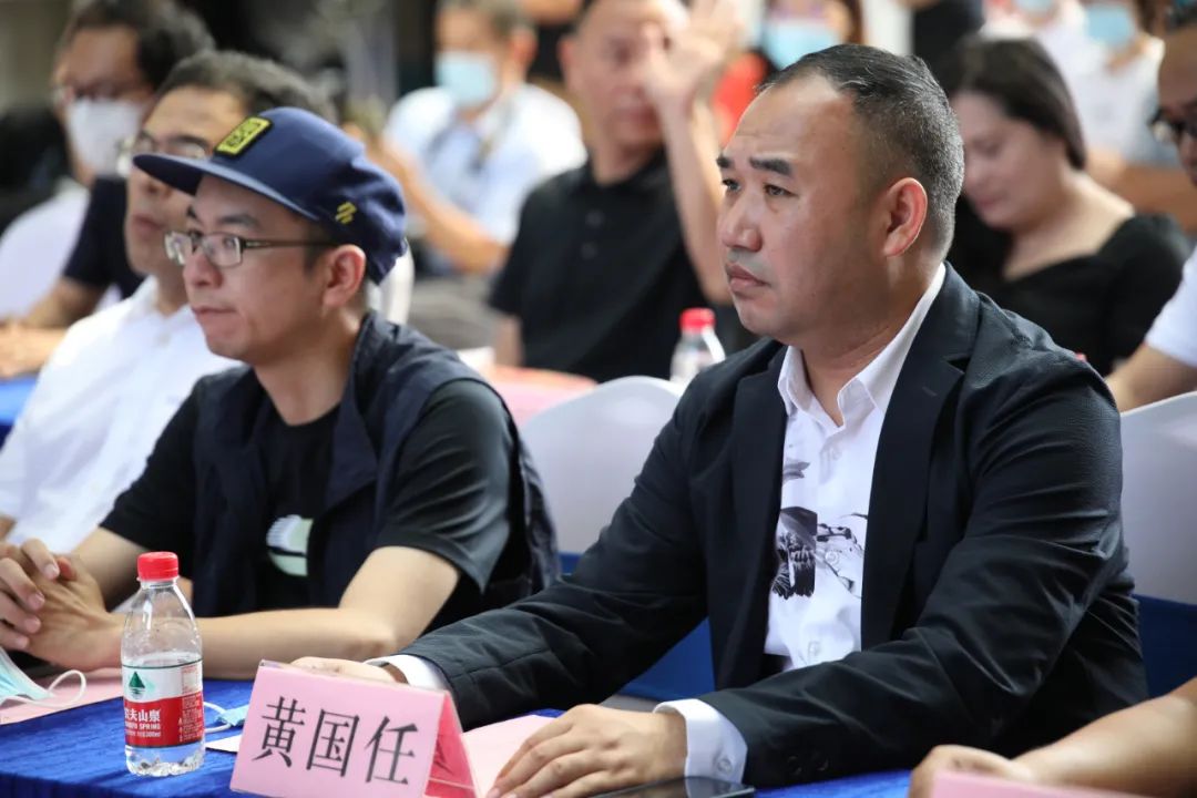 豪门国际科技-真皮标志杯