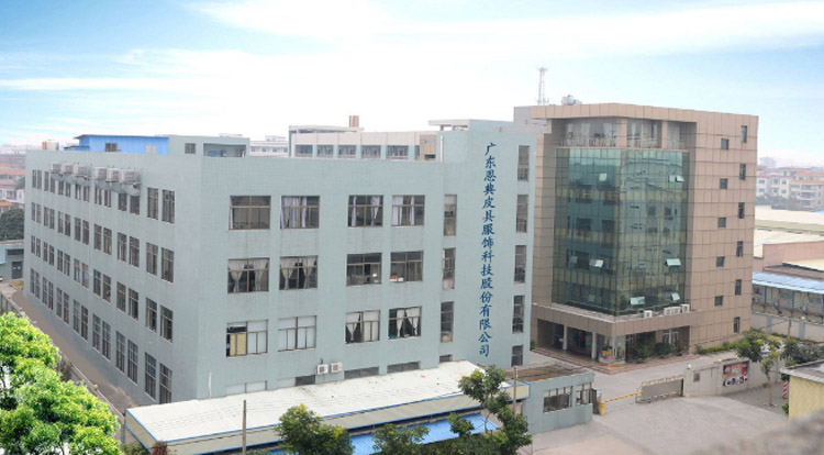 礼品背包定制,箱包工厂,双肩背包生产工厂,背包工厂,双肩包定制