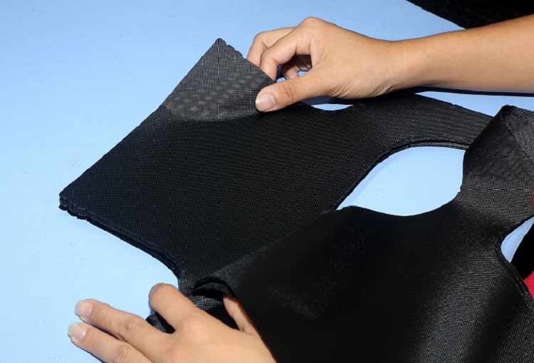 东莞箱包工厂,背包定制,背包工厂,双肩包定制,礼品背包定制