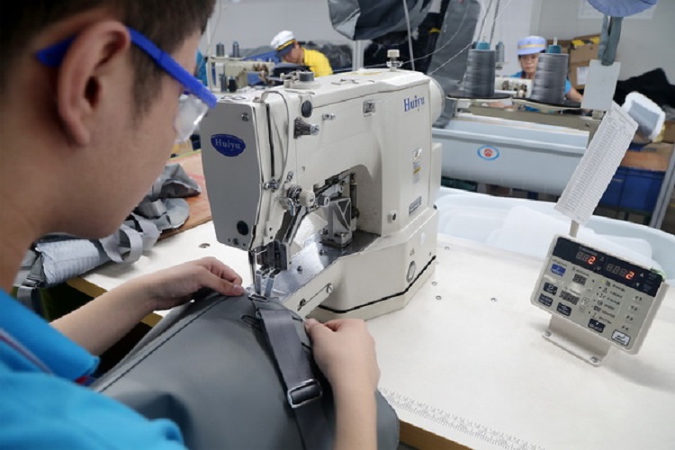 个性化背包定制,背包定制,礼品包定制,个性化箱包厂家,个性化背包工厂