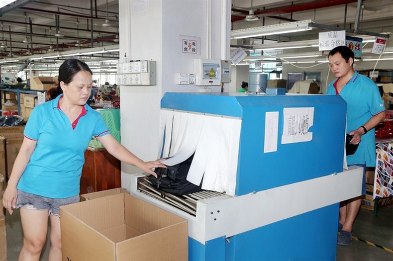 商务背包出货,深圳电脑背包验货