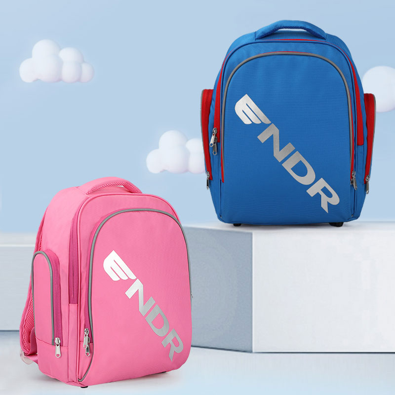 广东双肩书包定制，东莞学生书包定制厂家