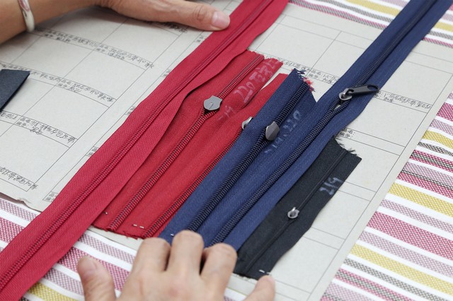 包包定制厂家,定做电脑背包