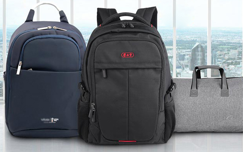 定制年终福利背包，为您的团队承载温暖与力量